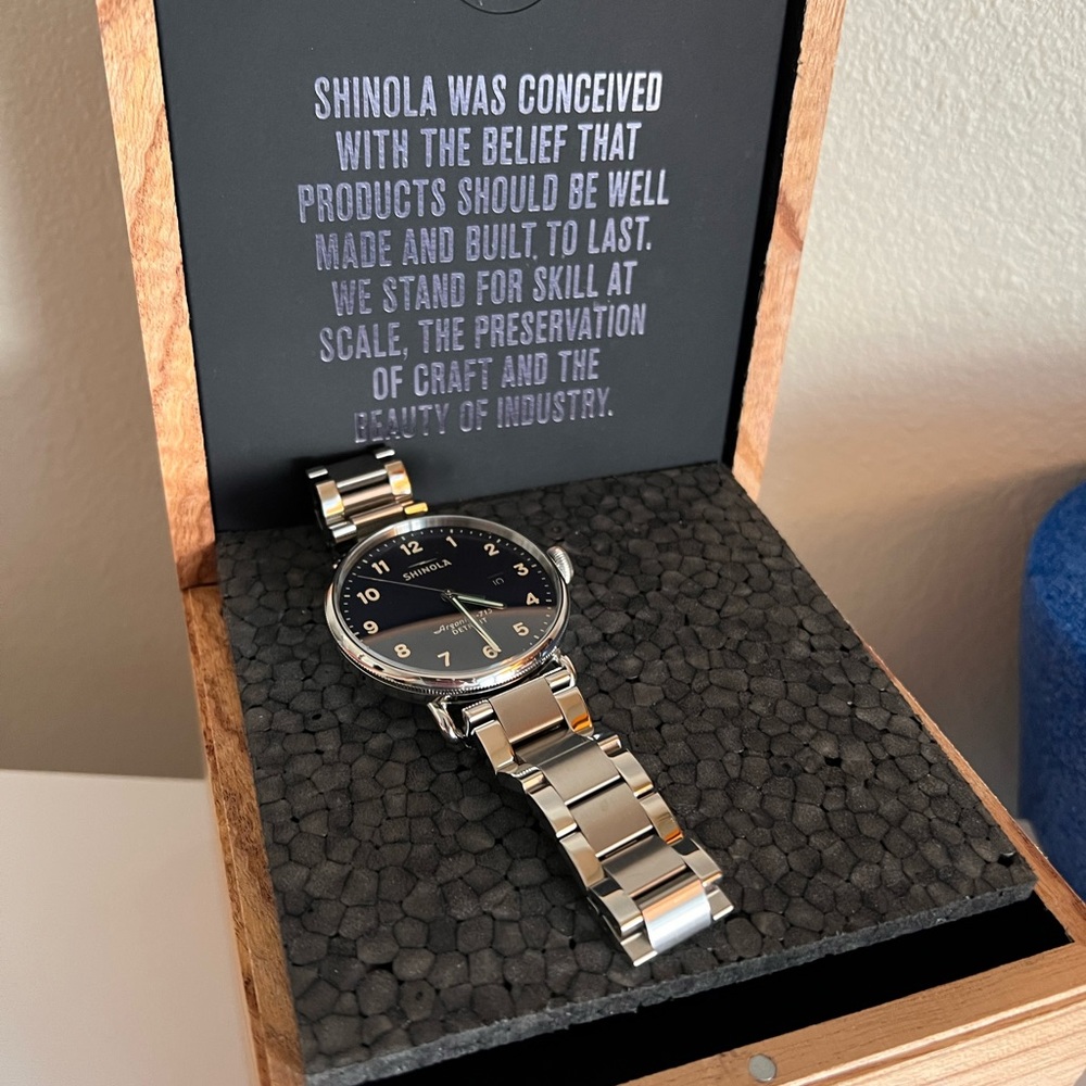 Shinola Canfield 43 mm Blue With Box